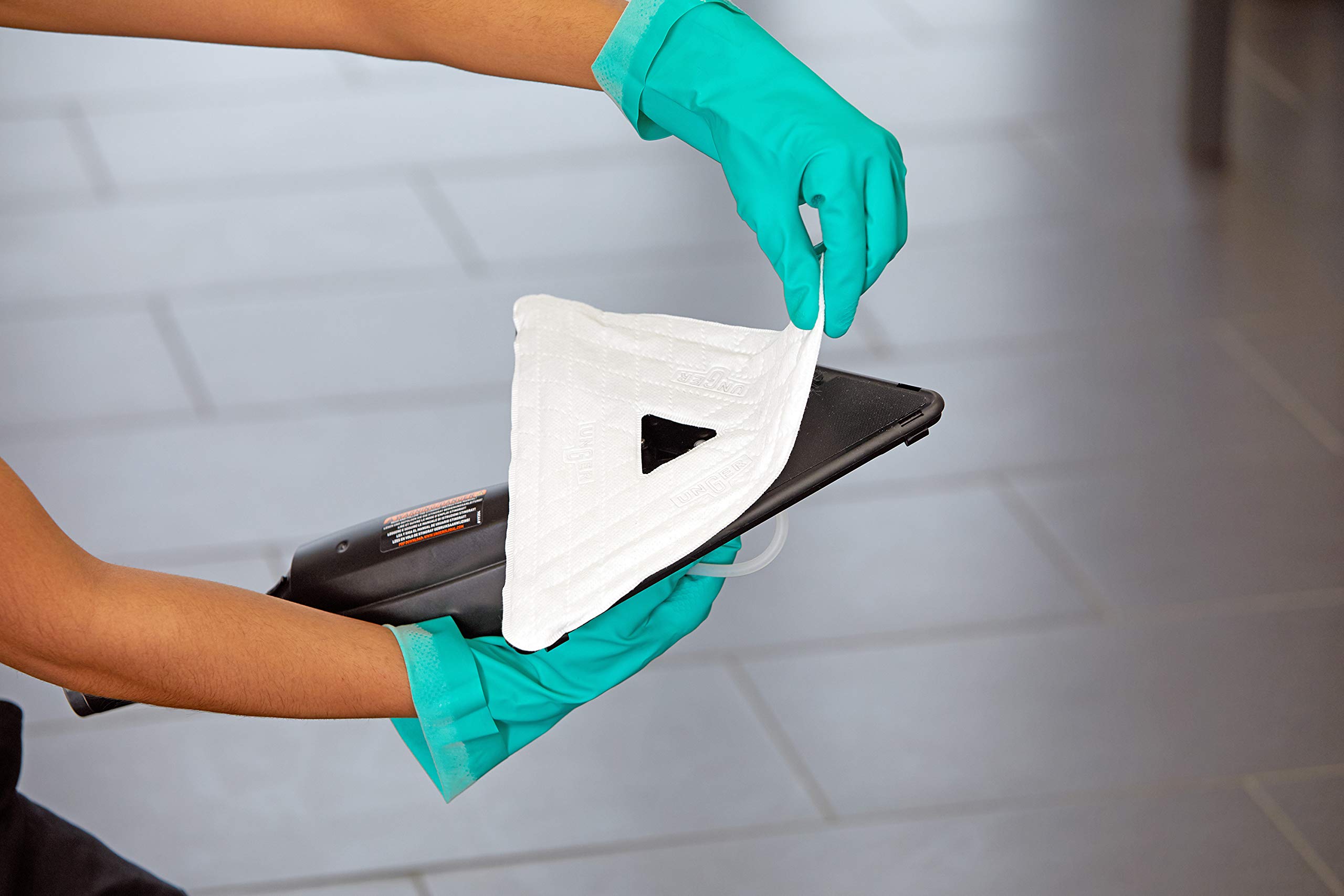unger-quikpads-srpd4-stingray-set-160-os-lot-de-100-lingettes-pour-surfaces-liss image 4