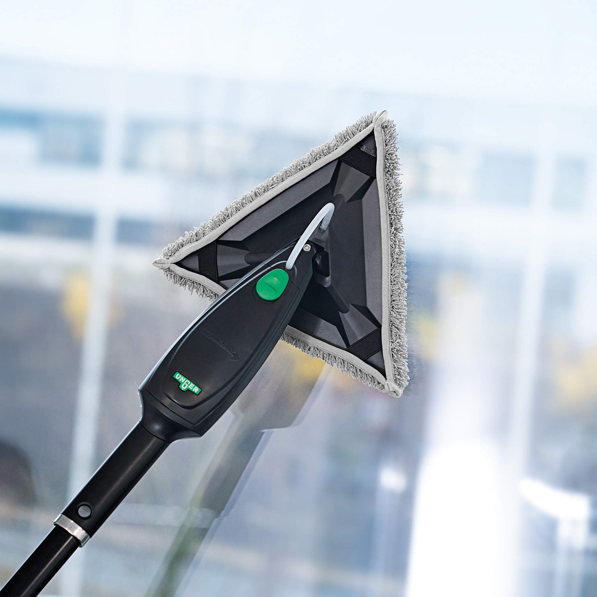 unger-stingray-deep-clean-tripad-tampon-triangulaire-microfibre-pour-vitres-cadr image 5